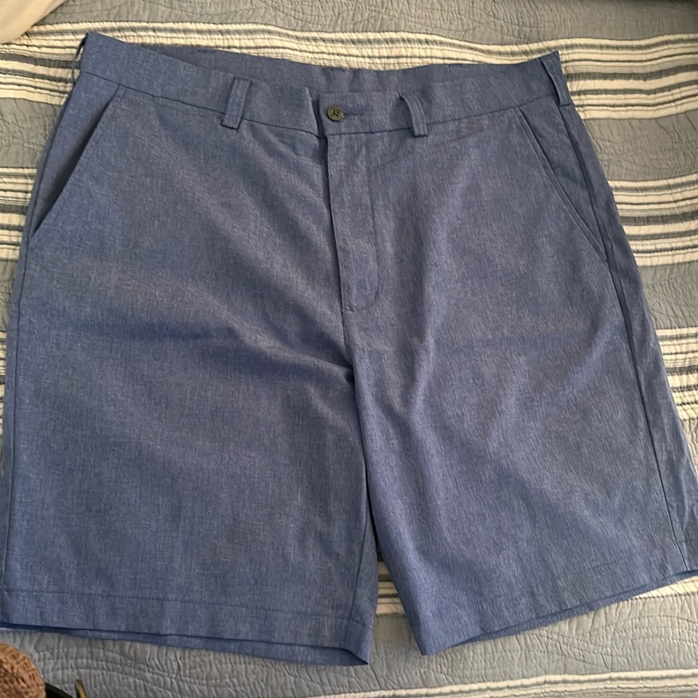 PGA Tour lightweight mens golf shorts Size 36